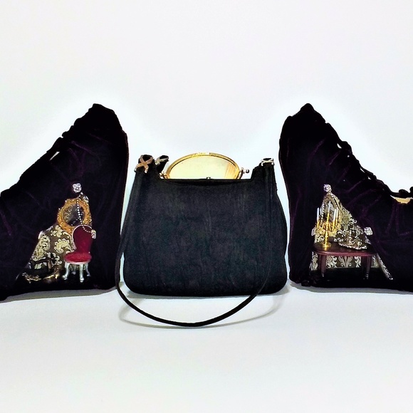 Lou Taylor Handbags - Lou Taylor vintage evening bag w/pop-up mirror